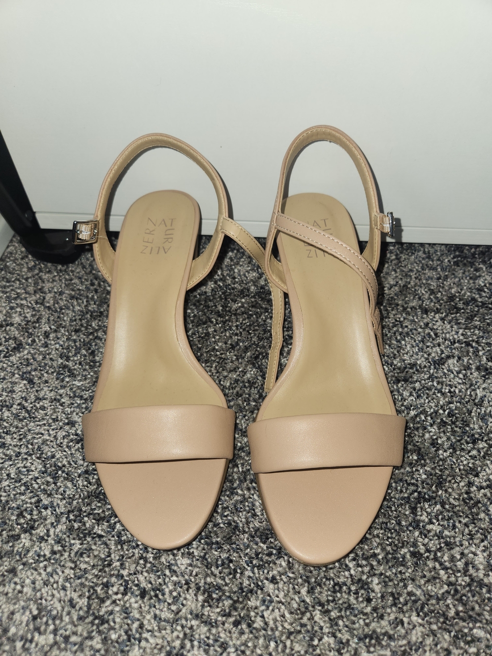 Naturalizer Beige Open-Toe Strappy Sandals